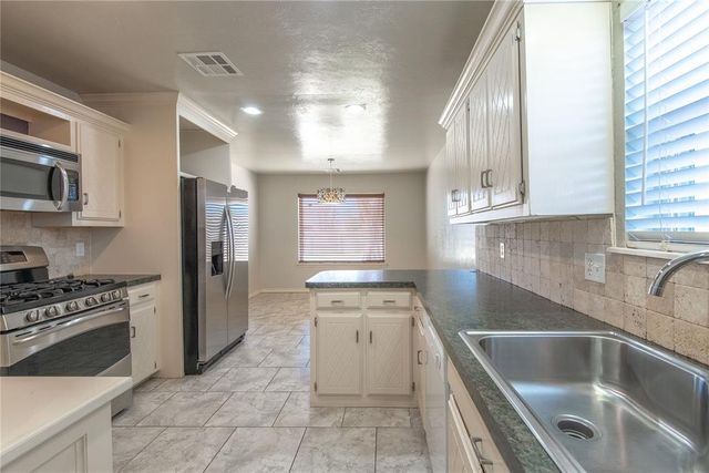 1321 Kelly Park Road, Edmond, OK 73003