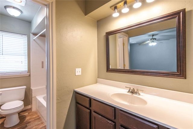 1321 Kelly Park Road, Edmond, OK 73003