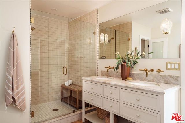 1410 Stanford Drive, Glendale, CA 91205