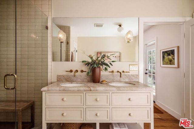 1410 Stanford Drive, Glendale, CA 91205