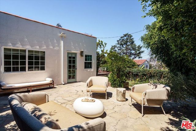 1410 Stanford Drive, Glendale, CA 91205