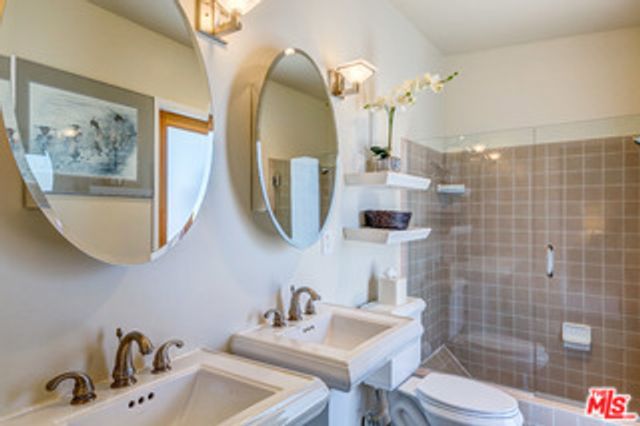 1521 E Via Roberto Miguel, Palm Springs, CA 92262