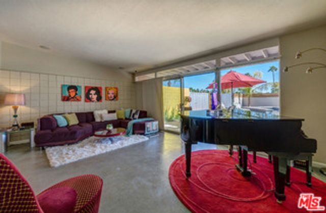 1521 E Via Roberto Miguel, Palm Springs, CA 92262