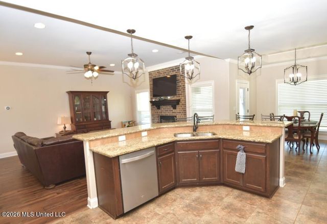 4713 Bakersfield Drive, Nesbit, MS 38651