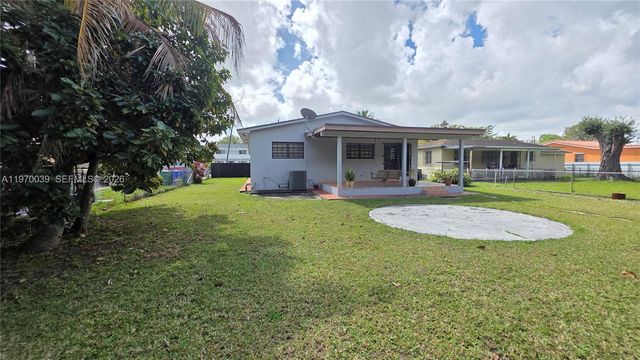 3041 NW 16th St, Miami, FL 33125