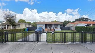 3041 NW 16th St, Miami, FL 33125