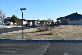 26555 Oar Lane, Helendale, CA 92342