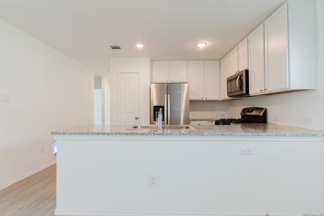 223 PRESIDIO PL, San Antonio, TX 78220
