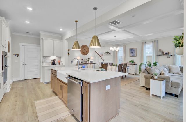 472 Rowley Lane, Summerville, SC 29486