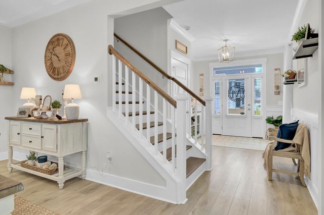 472 Rowley Lane, Summerville, SC 29486