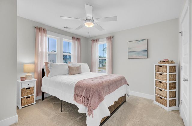 472 Rowley Lane, Summerville, SC 29486