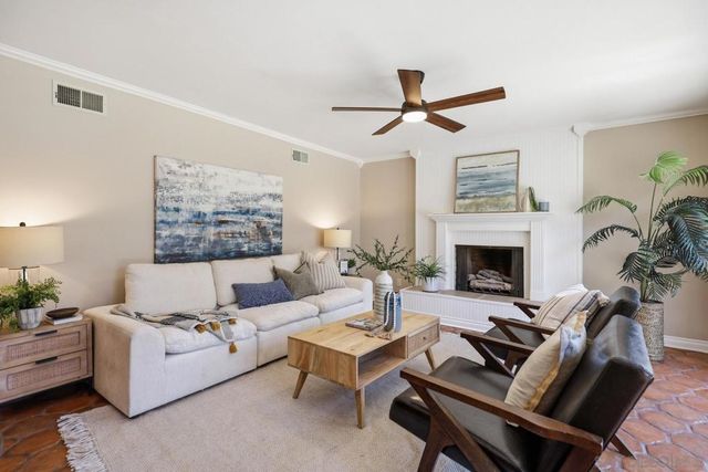 10325 Avenida Magnifica, San Diego, CA 92131