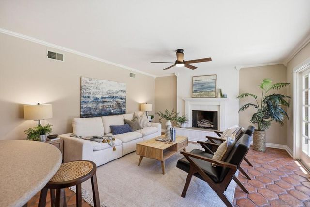 10325 Avenida Magnifica, San Diego, CA 92131