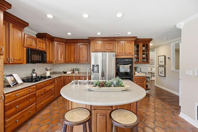 10325 Avenida Magnifica, San Diego, CA 92131