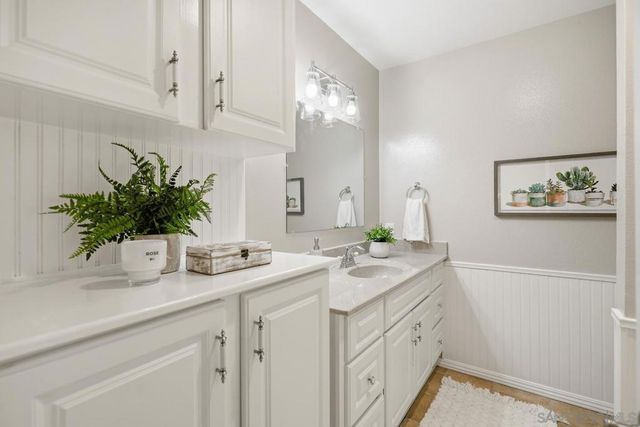 10325 Avenida Magnifica, San Diego, CA 92131