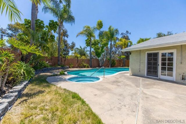 10325 Avenida Magnifica, San Diego, CA 92131