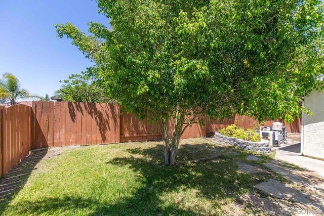 10325 Avenida Magnifica, San Diego, CA 92131