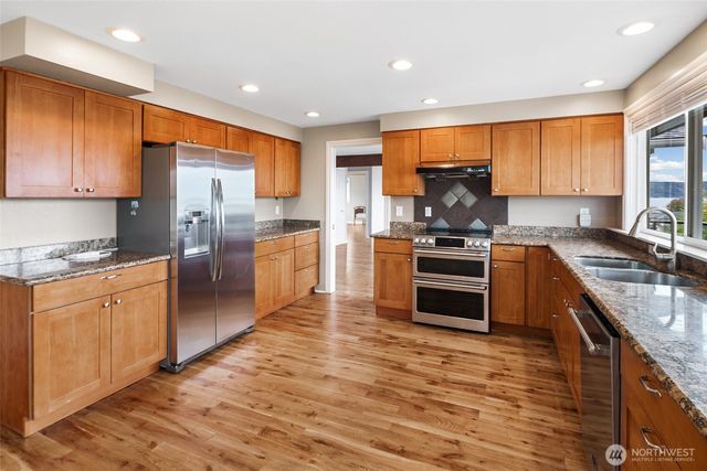 955 2nd Street, Mukilteo, WA 98275