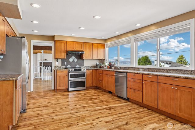 955 2nd Street, Mukilteo, WA 98275