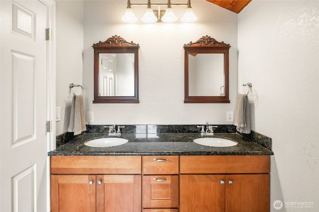 955 2nd Street, Mukilteo, WA 98275