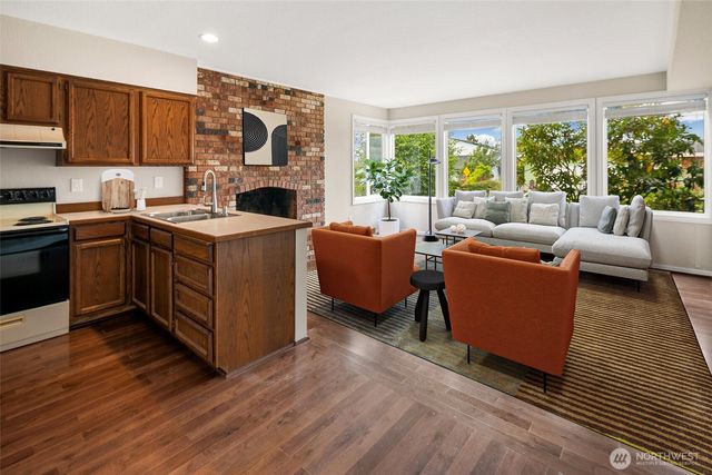 955 2nd Street, Mukilteo, WA 98275