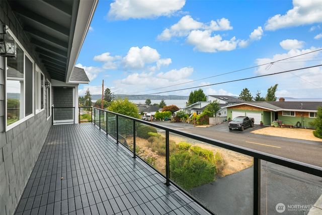 955 2nd Street, Mukilteo, WA 98275