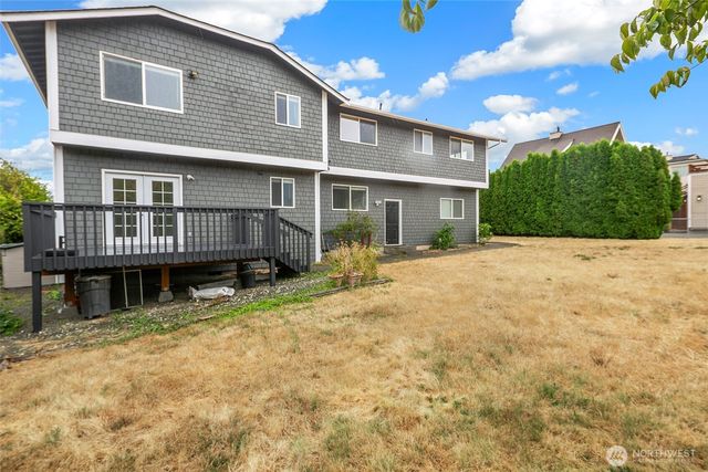 955 2nd Street, Mukilteo, WA 98275