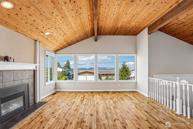 955 2nd Street, Mukilteo, WA 98275