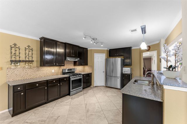 7005 Livingston Drive, Denton, TX 76210