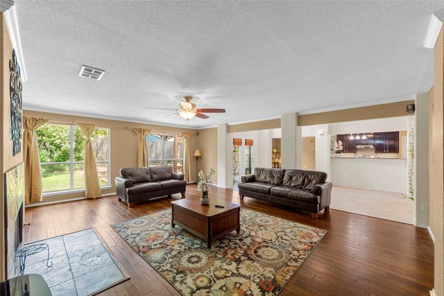 7005 Livingston Drive, Denton, TX 76210