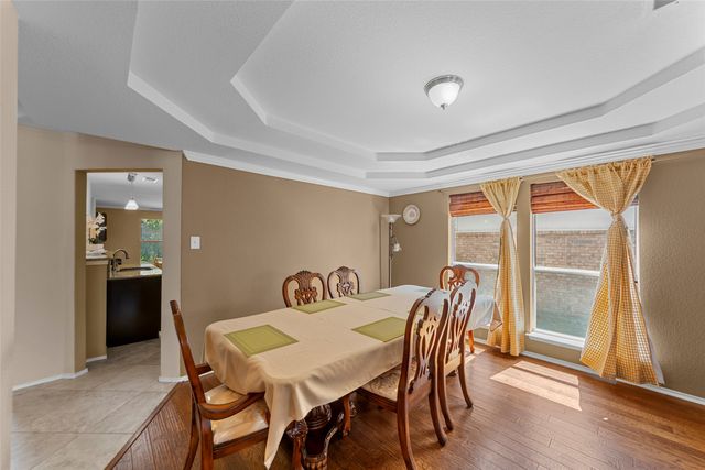 7005 Livingston Drive, Denton, TX 76210