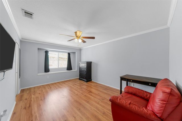 7005 Livingston Drive, Denton, TX 76210