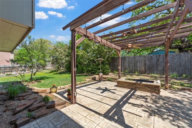 7005 Livingston Drive, Denton, TX 76210