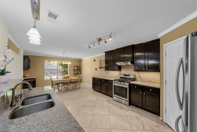 7005 Livingston Drive, Denton, TX 76210