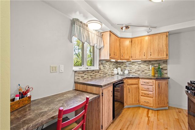 448 Saratoga Dr, Pleasant Hills, PA 15236