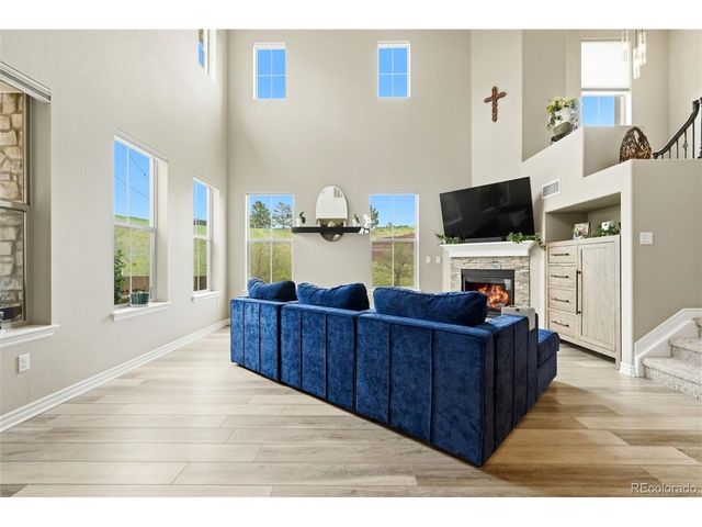 9274 Viaggio Way, Highlands Ranch, CO 80126