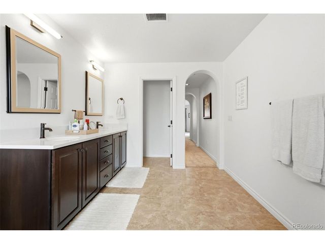 9274 Viaggio Way, Highlands Ranch, CO 80126