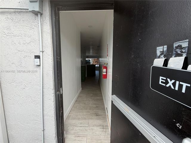 14720 NW 7th Ave, Miami, FL 33168