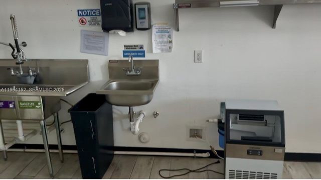 14720 NW 7th Ave, Miami, FL 33168