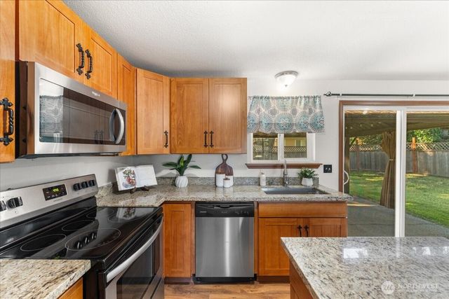 19310 Crescent Drive E, Spanaway, WA 98387
