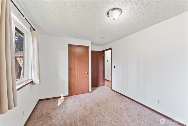 19310 Crescent Drive E, Spanaway, WA 98387