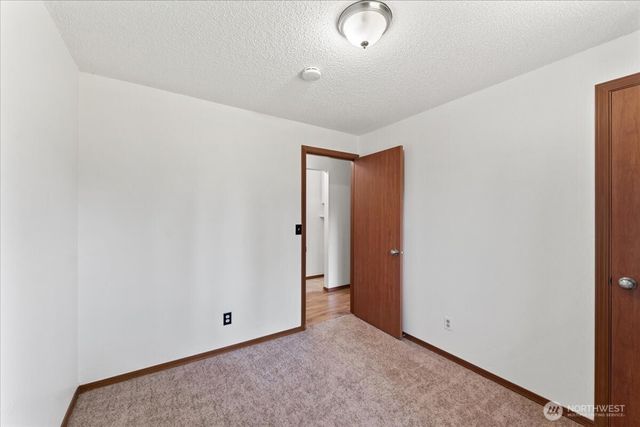 19310 Crescent Drive E, Spanaway, WA 98387