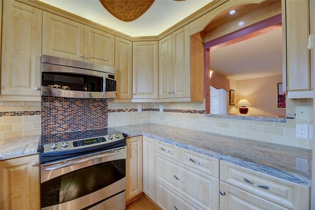 15108 Ashland Dr 221, Delray Beach, FL 33484