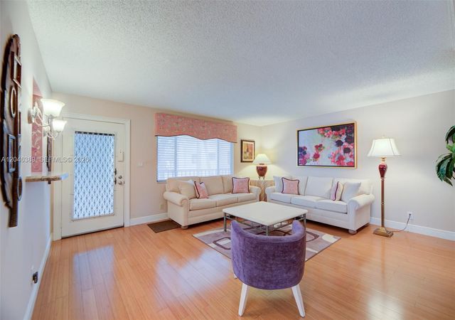 15108 Ashland Dr 221, Delray Beach, FL 33484