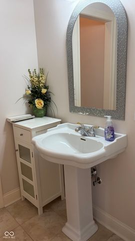 3268 W Hawthorne Drive W, Carmel, IN 46033