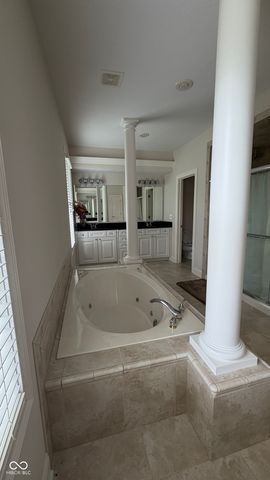 3268 W Hawthorne Drive W, Carmel, IN 46033