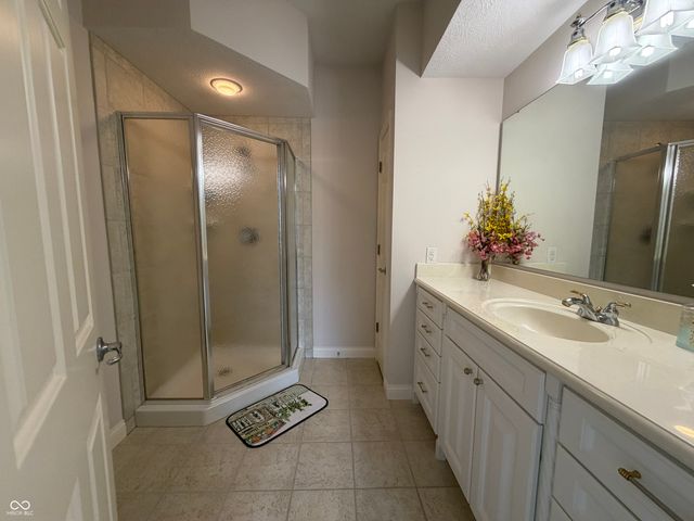 3268 W Hawthorne Drive W, Carmel, IN 46033