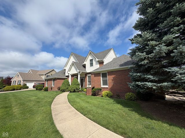 3268 W Hawthorne Drive W, Carmel, IN 46033