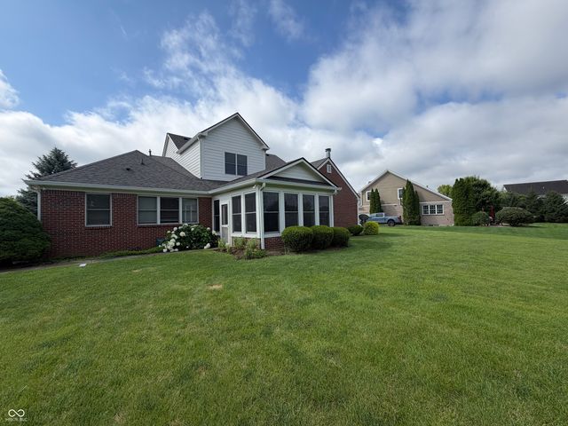 3268 W Hawthorne Drive W, Carmel, IN 46033