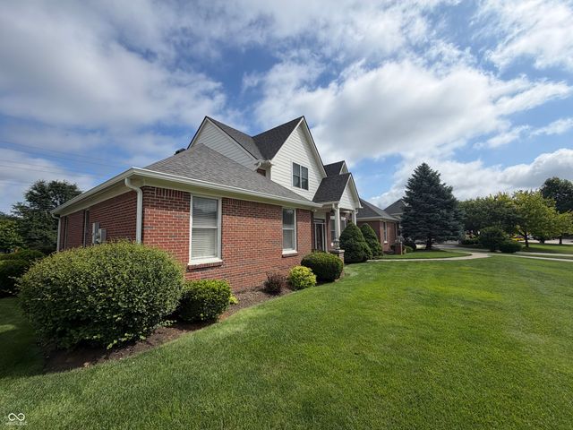 3268 W Hawthorne Drive W, Carmel, IN 46033